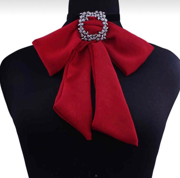 Her Bowtie Choker (necklace)